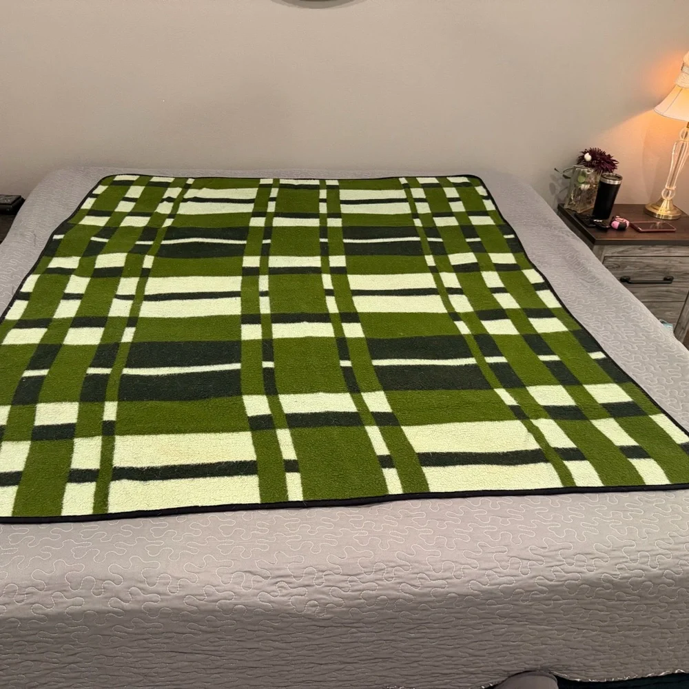 Vintage Green “Tartan” Wool Travel Blanket | Lap Rug | Car Rug | Mid-Century